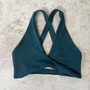 Crop Shop Boutique SERENITY SIERRA CROP size Small in Forest Green